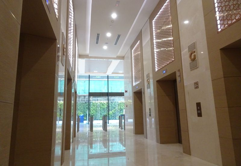 Plaza Conlay, Jalan Conlay