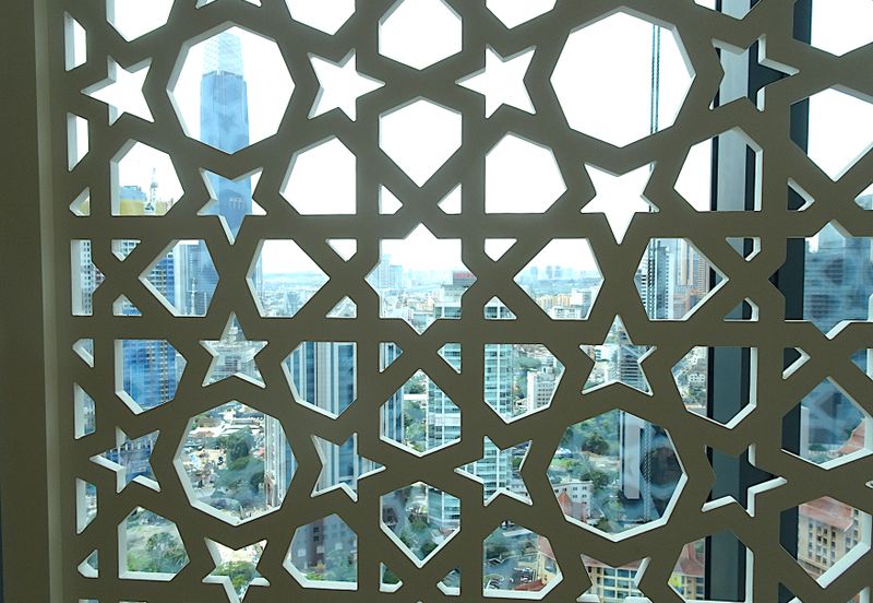 Plaza Conlay, Jalan Conlay