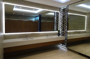 Plaza Conlay, Jalan Conlay