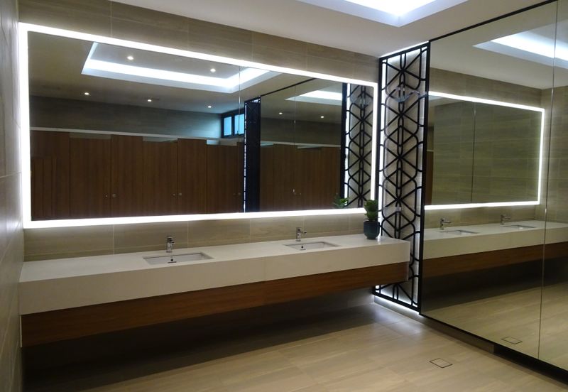 Plaza Conlay, Jalan Conlay