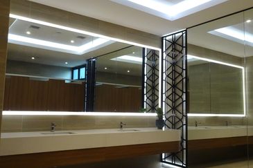 Plaza Conlay, Jalan Conlay