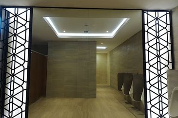 Plaza Conlay, Jalan Conlay