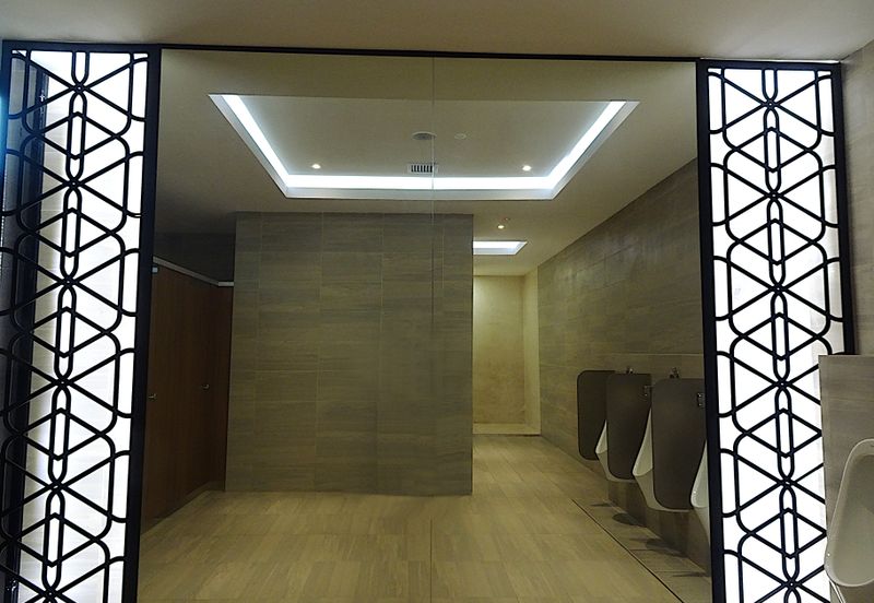 Plaza Conlay, Jalan Conlay