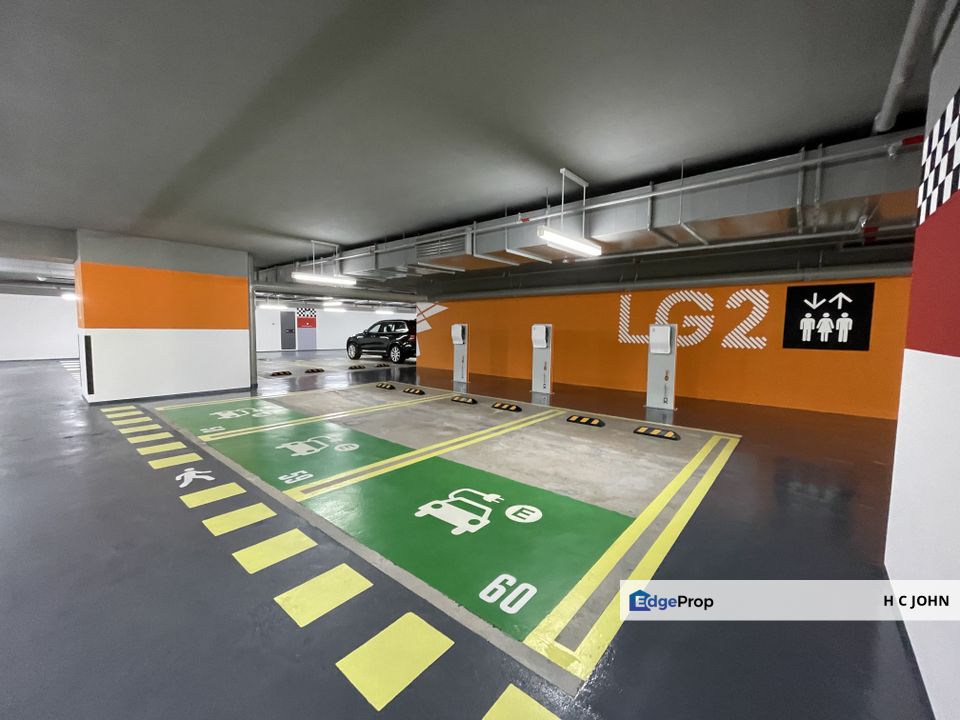 Menara IQ TRX Upscale MSC Offices in Major Financial and Lifestyle Centre - Accessible to Integrated Train Network, Kuala Lumpur, Bandar Tun Razak