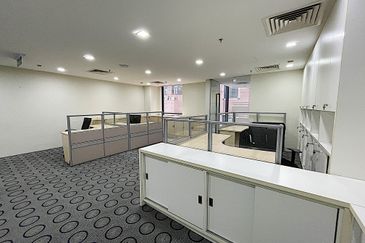 Menara HLX (formerly Menara HLA)