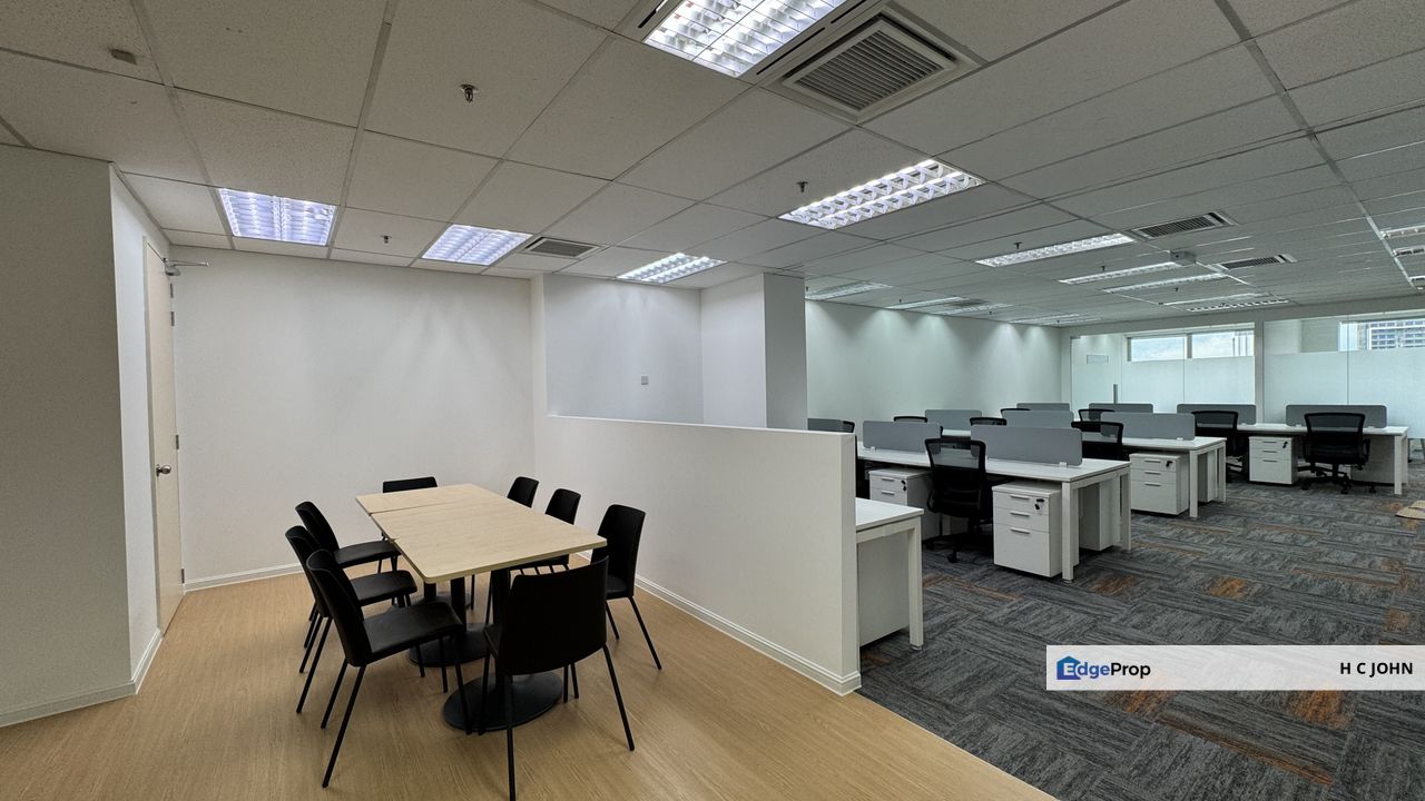 Menara Citibank KLCC – Executive Furnished Grade A Office, steps away to LRT and MRT stations, Kuala Lumpur, KLCC
