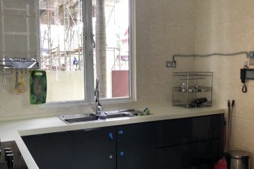 Subang Heights 3 Storey Renovated Bungalow For Sale