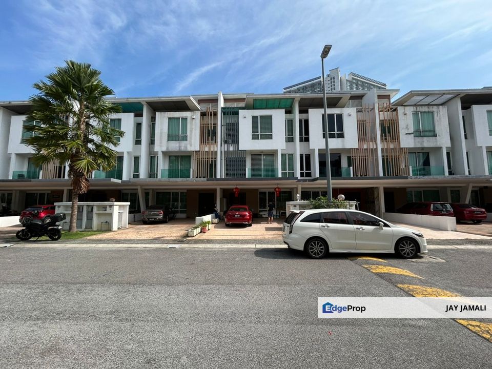3-Storey Superlink @ Cassia Garden Residence, Cyberjaya | Spacious 7 Bath, Vacant, Freehold For Rent, Selangor, Cyberjaya
