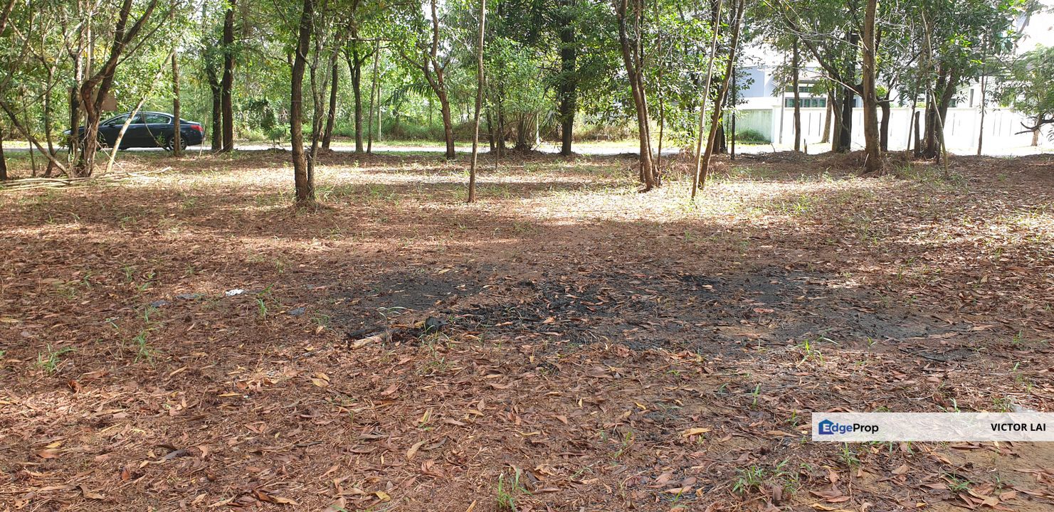 Large Bungalow Land for a Beautiful Bangalow, Selangor, Subang Jaya