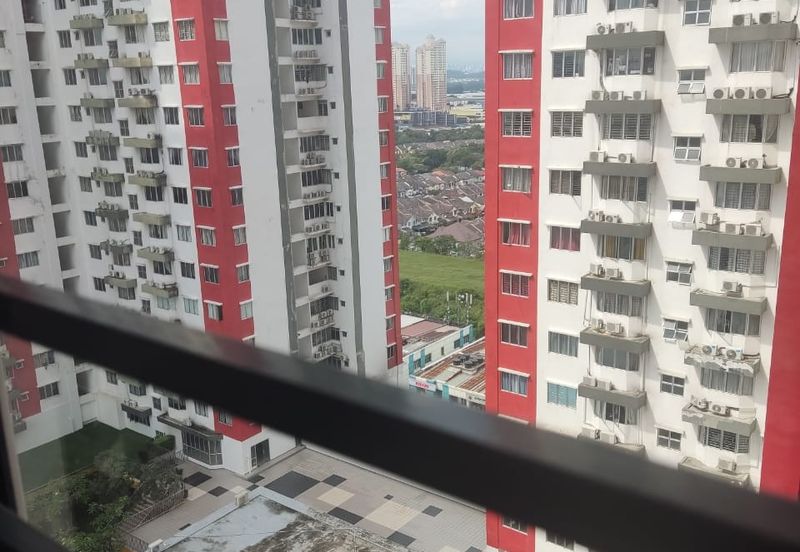 Main Place Residence