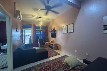 JALAN SP 7/4 BANDAR SAUJANA PUTRA