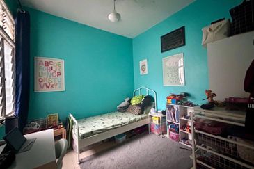 JALAN SP 7/4 BANDAR SAUJANA PUTRA