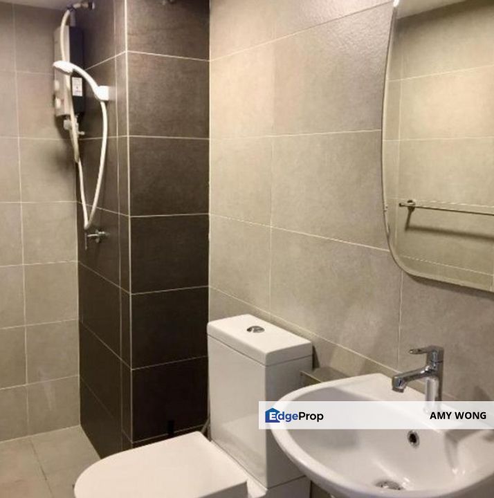 Pinnacle Petaling Jaya, walking distance to LRT Asia & mall downstairs, Besides Sheraton PJ, Selangor, Petaling Jaya