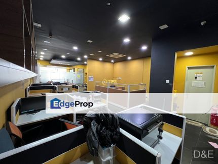 3sty Shop Renovated Shah Alam Avenue Freehold 20x70 Seksyen 16, Selangor, Shah Alam