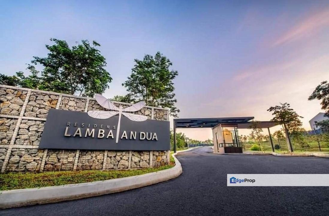 Kajang Freehold 2 Storey Superlink 22x80 (Free Solar Panel), Selangor, Bangi